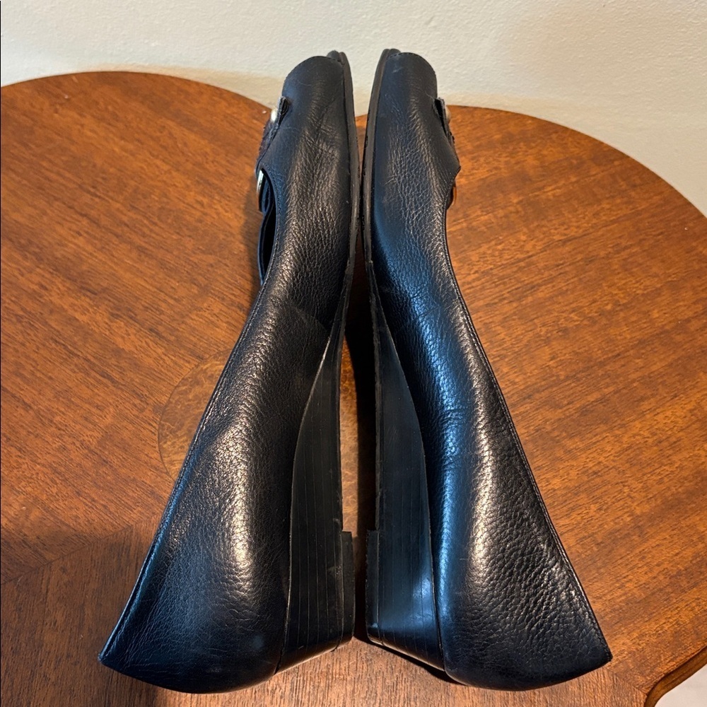 Antonio Melani Black Leather shoes  short wedge heel  gold tone buckle/rivet toe - Picture 7 of 11